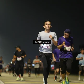 Runner Photo 7325247