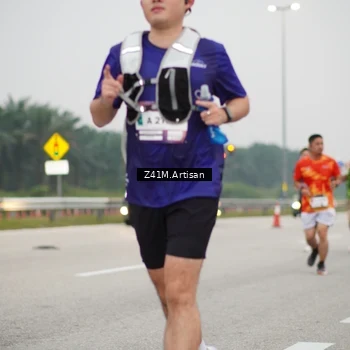 Runner Photo 7325262