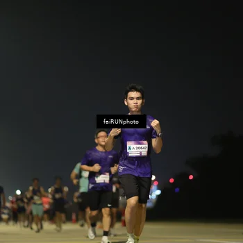 Runner Photo 7325305