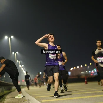 Runner Photo 7325339