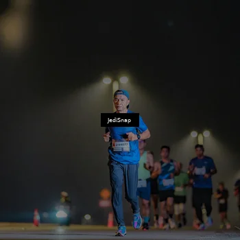 Runner Photo 7325343