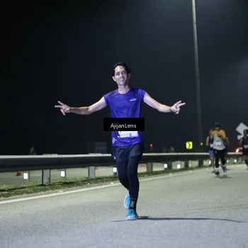 Runner Photo 7325353