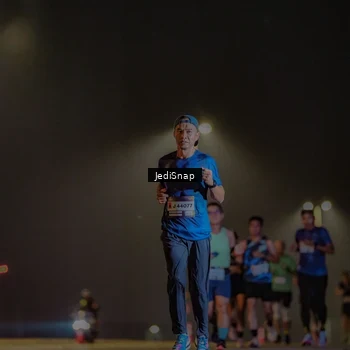 Runner Photo 7325388