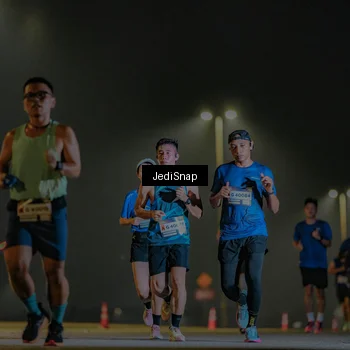 Runner Photo 7325393