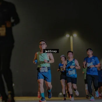 Runner Photo 7325402