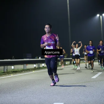 Runner Photo 7325422