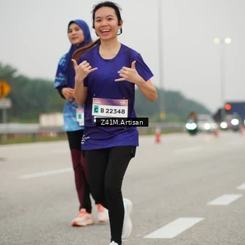 Runner Photo 7325429