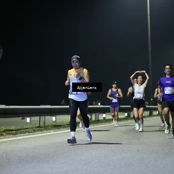 Runner Photo 7325440