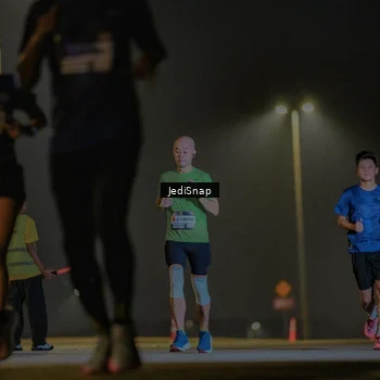 Runner Photo 7325450