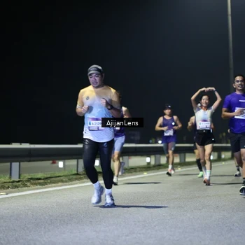 Runner Photo 7325453