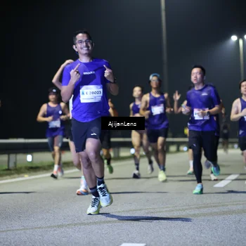 Runner Photo 7325504
