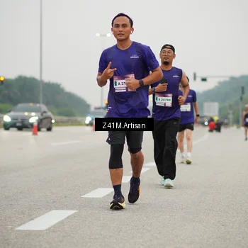Runner Photo 7325524