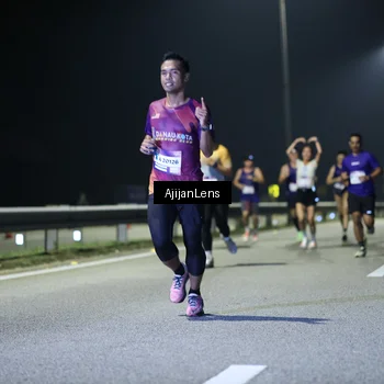 Runner Photo 7325612