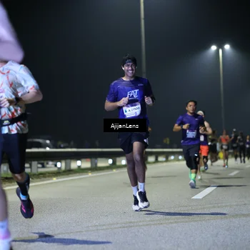 Runner Photo 7325636
