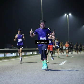 Runner Photo 7325674
