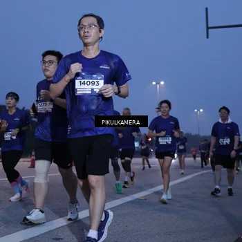 Runner Photo 7325724