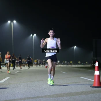 Runner Photo 7325730