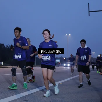 Runner Photo 7325759