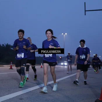 Runner Photo 7325760