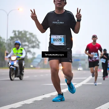 Runner Photo 7325875