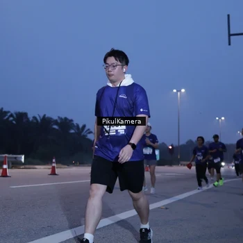 Runner Photo 7325971