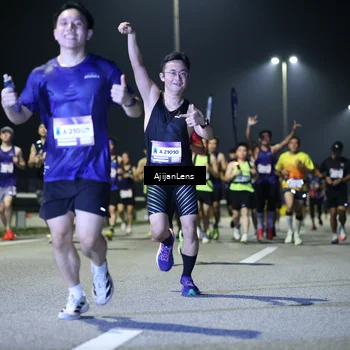 Runner Photo 7326003