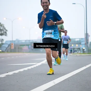Runner Photo 7326023