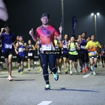 Runner Photo 7326048
