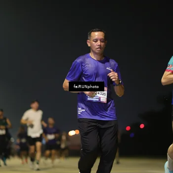 Runner Photo 7326097