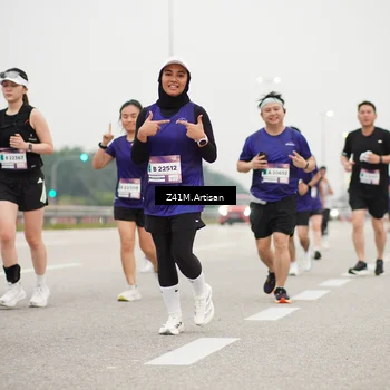 Runner Photo 7326100