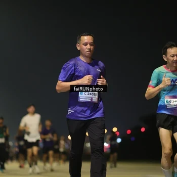 Runner Photo 7326135
