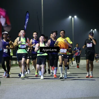 Runner Photo 7326186