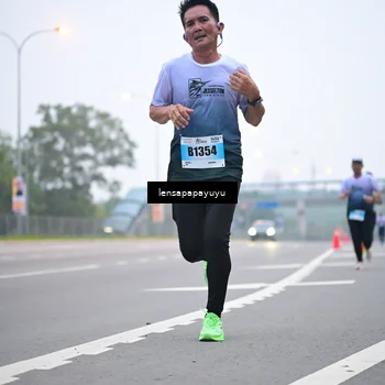 Runner Photo 7326432