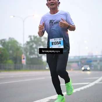 Runner Photo 7326443