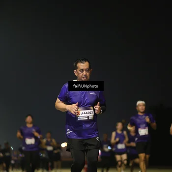 Runner Photo 7326493