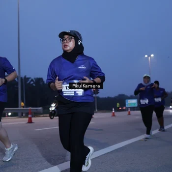 Runner Photo 7326503