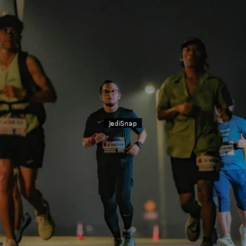 Runner Photo 7326515