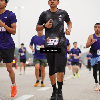 Runner Photo 7326567