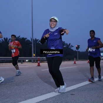 Runner Photo 7326656