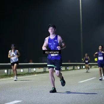 Runner Photo 7326658
