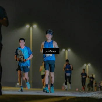Runner Photo 7326678