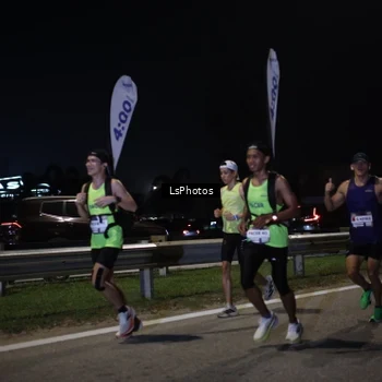 Runner Photo 7326704