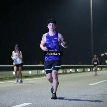 Runner Photo 7326708