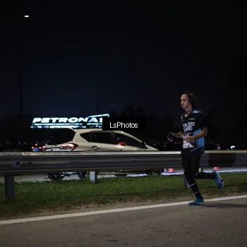 Runner Photo 7326711
