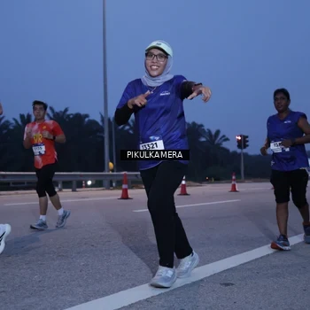 Runner Photo 7326720