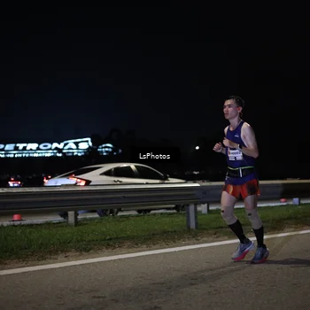 Runner Photo 7326731