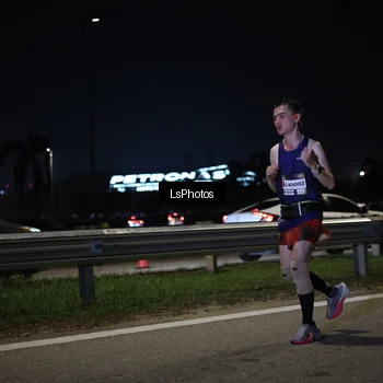 Runner Photo 7326738