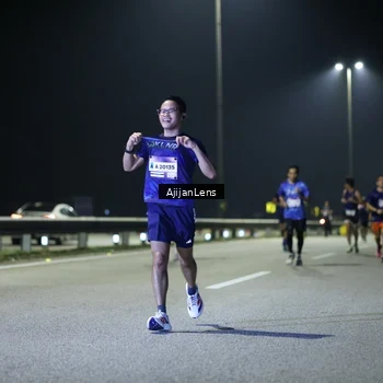 Runner Photo 7326772