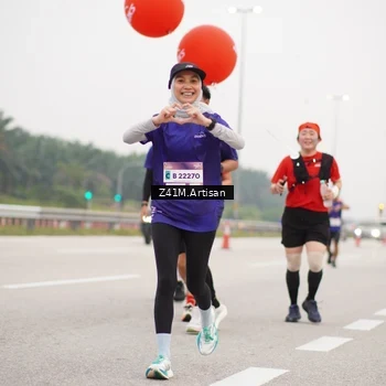 Runner Photo 7326816