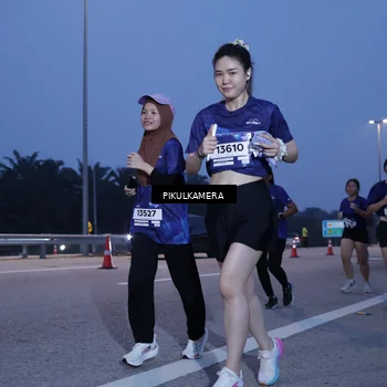 Runner Photo 7326851